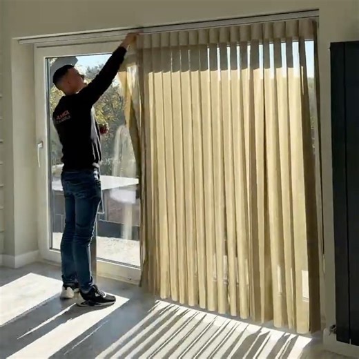 Jaluzele Tip Draperie – Transformă Orice Cameră în Stil Premium | Fabrica de Jaluzele Chișinău