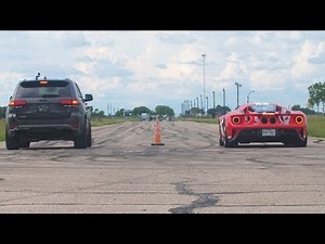 Here’s A 1000bhp Jeep Trackhawk Drag Racing A Ford GT