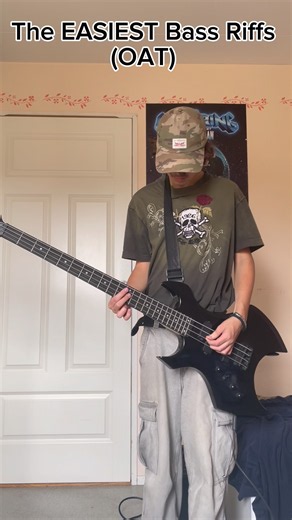 The EASIEST Bass Riffs Of All Time! #Bass #Shorts