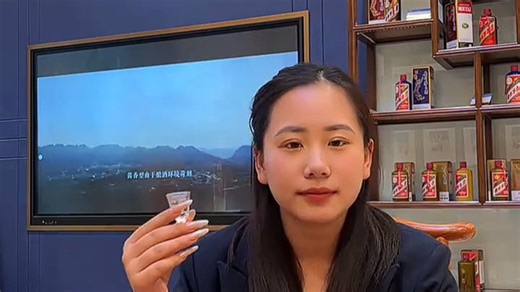 新品体验四步走：先看X5000旗舰芯片，再试AI降噪耳麦，接着感受长续航加持，最后用语音唤醒更便捷。通勤听歌清晰无干扰，生活场景秒变私人影院！