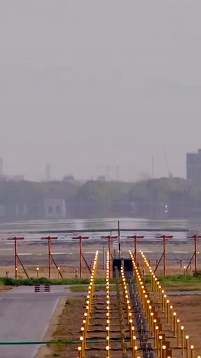 Flying down good #fly #plane #pilot #aviation #travel #airport #aircraft #boeing #sky #flying | Fly Airport