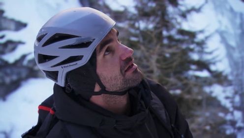 雪山攀登，小心脚下！