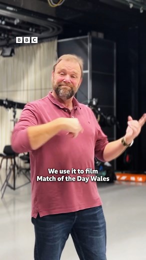 Join BSL/English interpreter, Tony Evans, for a tour that speaks to all. Visit BBC Cymru Wales Central Square in Cardiff on Sunday 23rd March at 15:00. To book a BSL/English interpreted tour, go to https://www.wmc.org.uk/en/whats-on/2025/bbc-cymru-wales-tours-bsl #BBC | BBC Cymru Wales