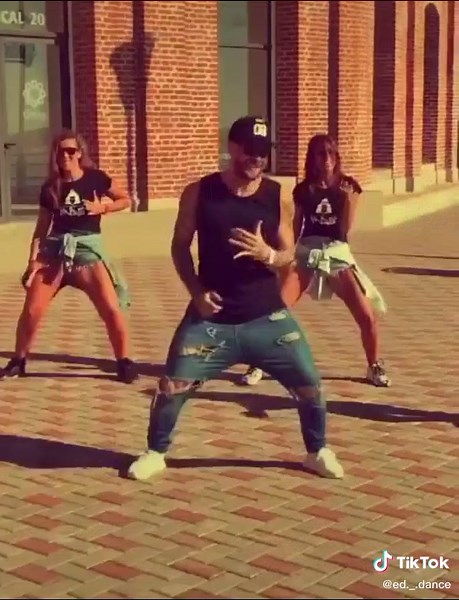 Subeme la Radio: Canción Completa y Música