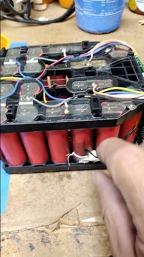 Kobalt 80 volt battery repair rebuild mfg issues part 1 of 5