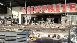 Nigeria protests: Police chief declares crackdown after violence and looting