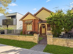 Sutherland Shire grandmother’s $4.96m Bondi Beach auction windfall - realestate.com.au