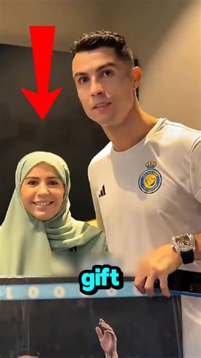 He Spent HOURS Making This CRAZY Gift for Ronaldo 😱⚽#shortsvideo