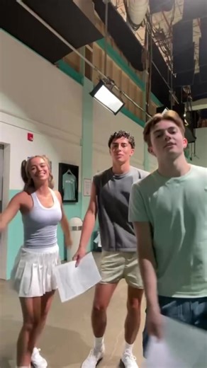 missing set life | stay tuned for may! ☄️💫 #tnscheer #tns #tnsc @Matteo @chiaradiberto