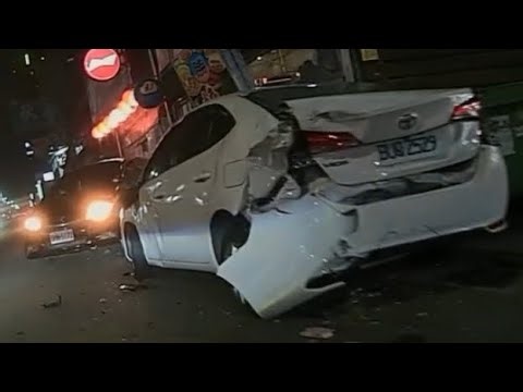 【車禍影片】我只能說哥你很勇（2026.01.12 臺中市西屯區河南路二段與福上巷口