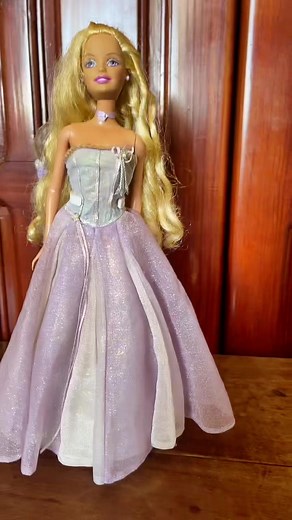 Barbie: La Magia de Pegaso con Princesa Annika