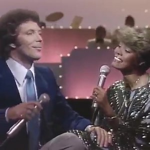 Dionne Warwick, Tom Jones - Endless Love | We Love Old Songs