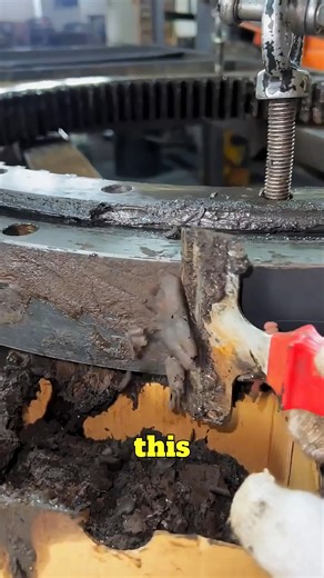 9.9K views · 17 reactions | Excavator turntable repair #TurntableRepair #ExcavatorMaintenance #HeavyMachinery | Two and a half men fans | Facebook