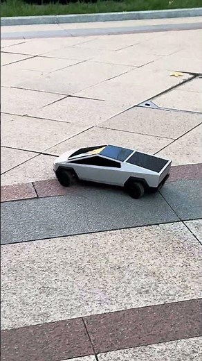 RC Truck Tesla CyberTruck That Can Do Crab-walk #rccars #teslatech