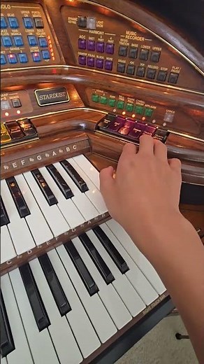 absolute full organ on the lowrey stardust #pipeorgan #full #loud #organtok #theater