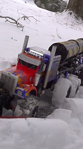Heavy Radio Controlled Optimus Prime has a 4 Electric Motor combination under the hood, as well as a motor and transmission mounted on each rear trailer axle, coupled with locked differentials and rear steering. All of the axles can steer on this vehicle, and all axles are powered. This is a snow clearing BEAST... and is 10 Wheel Drive, 10 Wheel Steering #snowremoval #snowremovalservices #radiocontrol #radiocontrolled #remotecontrol #RC #rcvehicle #rchobby #creativeengineering #modelling #scalem