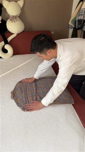 How to fold a shirt in 3 seconds