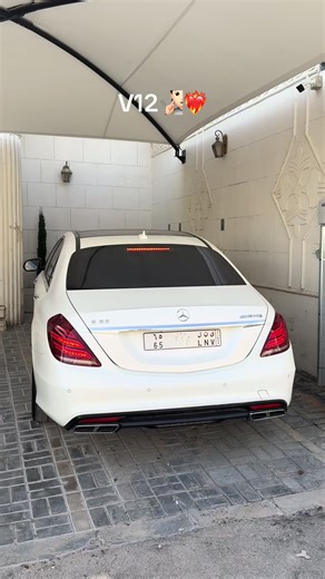 استمتع بصوت مرسيدس S65 V12 Biturbo الرائع
