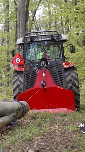 💥🌲 Krpan : la puissance maîtrisée pour vos travaux forestiers. Robustes, fiables et conçus pour durer, les treuils Krpan offrent une traction exceptionnelle et une sécurité optimale, même dans les conditions les plus exigeantes. 👉 L’efficacité professionnelle au service de votre quotidien. #Krpan #TreuilForestier #MatérielForestier #Foresterie #MFA | MFA - Matériel Forestier Agricole