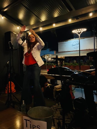 🌙 Make your Sunday legendary at Legends BFD 🎸 Crimson Band: 6:00 PM – 10:00 PM Rock, friends, and an unforgettable night 🍻🎶 | Legends BFD