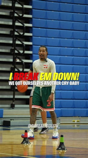 Ima push yu ALL the way out your comfort zone! Nobody going to give you nothing you gotta take it. Nobody cares if you crying better shake it off n continue to work! #pressurebustpipes #basketball #darealtrolltv #explore #repost @TNE Jaypee @Cody Carruth @coach Voowop @PURE1ONES
