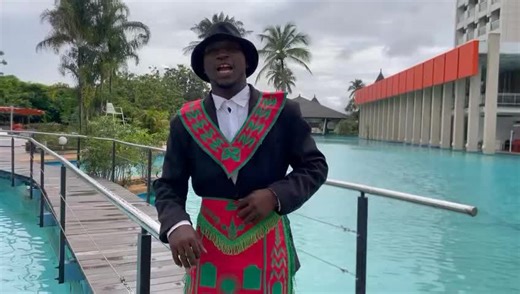 Poolside Fashion: Stylish Outfit Ideas for Cloudy Days