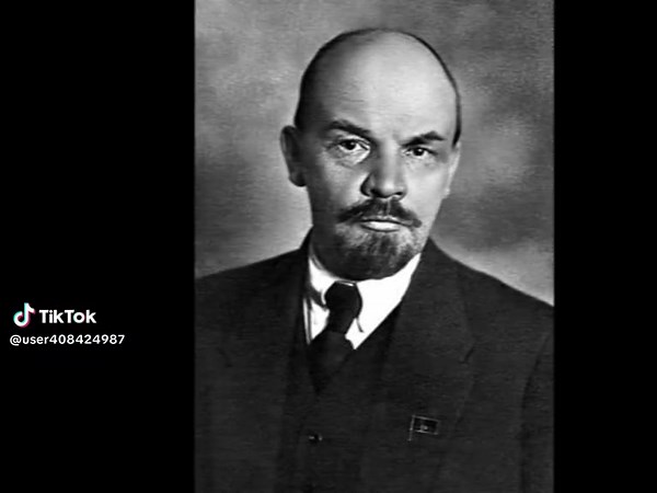 Lenin's 1917 Speech: A Soviet Revolution Edit