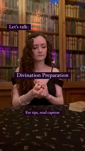 Let’s talk divination preparations! It’s important before any divination practice, that time is put aside to make some preparations. Whether reading for myself late at night, still cosy in my pjs, or at a public event like the @mysticfateuk ball seen in this reel, there are a few actions that I take to ensure I am feeling comfortable, both physically and spiritually, so I can provide the best service possible. These are: 🌀I always have a few crystals tucked in my pockets. For markets, my favour