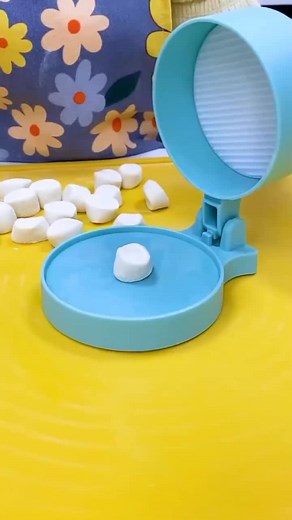 Innovative Puri Maker Tool for Easy Kitchen Organization