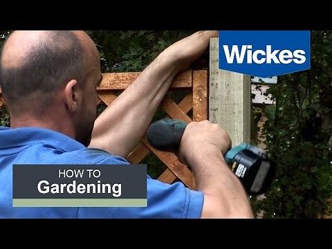 How to Fix Trellis Onto a Fence Panel | Wickes