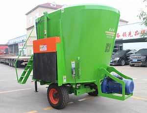 [Hot Item] Durable Vertical Traction Mixer for Cattle Feed Preparation