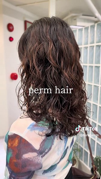 Wave Perm Styles for Women: Achieve Effortless Waves