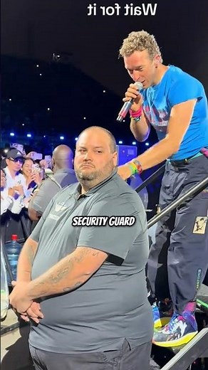 The Security Guard Who Shocked Thousands at a Concert 🎤