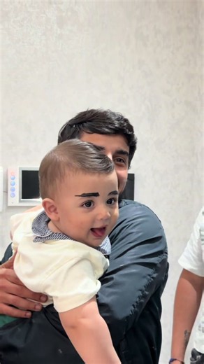 Rayyanın atasına prank😂 Uşağın bütün şirinliyi getdi😂 Necə alındı?😂 ___________ #keşfet #trend #ayselshukur #babyprank #challenge