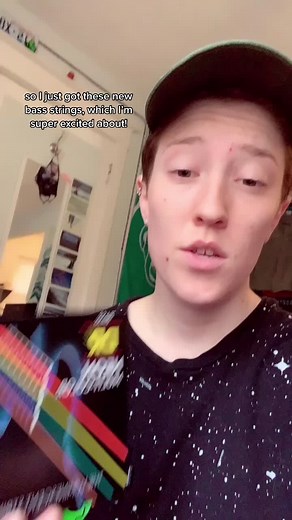 procrastinating by restringing my bass with NEON strings! 🥵 #drneon #bassguitar #restringing #newstrings #bassnpanda