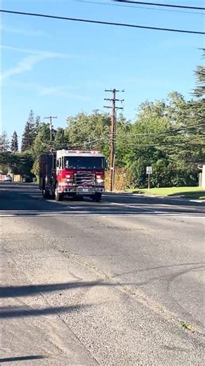MAJOR FAILURE TO YEILD - Sacramento Metro Fire Dist. BRAND NEW Engine 24 Responding