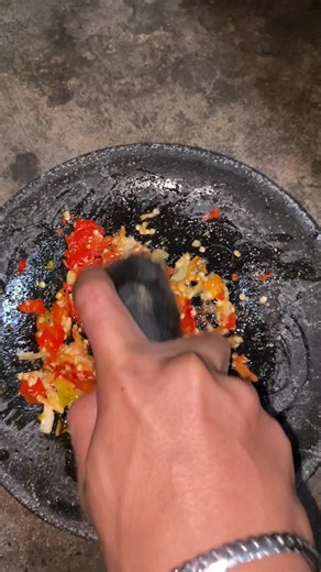 Cara Membuat Sambal Bawang untuk Tempe