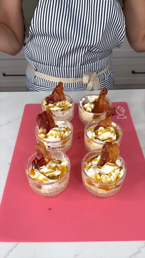 7.2K views · 37 reactions | No bake dessert is a game changer I make an easy no bake cheese cake dessert | Via P | Facebook