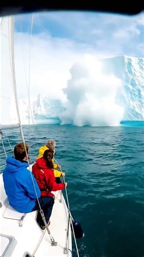 They thought it was a calm day until THIS happened... #ocean
