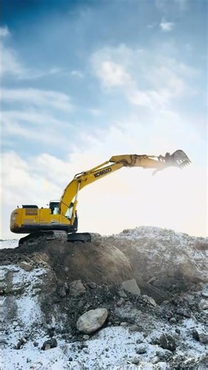 Rake riddle bucket excavator pure power and precision 🔥#shortvideo #canada #excavator #construction