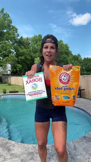 Baking Soda and Borax Time 😎#bakingsoda #borax #sodiumbicarbonate #holistic #natural #poolmaintenance #ingroundpool #fiberglasspool #heatwave #diy #chemicalfree #summervibes #singlemom #fypage