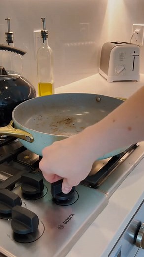 38K views · 1.4K reactions | cooking + podcast = therapy | Osmund Bedtime | Facebook