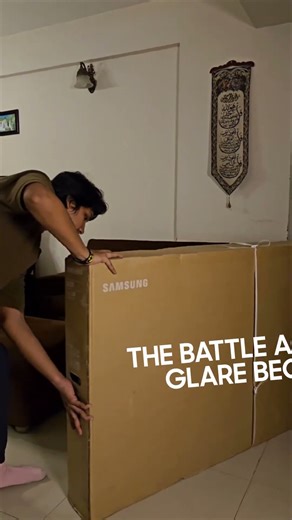 Dive into your shows with Samsung OLED TV’s glare-free screen for flawless distraction-free viewing.