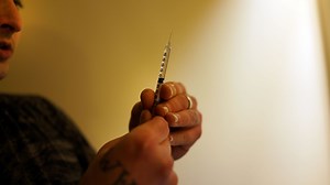 Lansing moves ahead on plans for needle exchange program