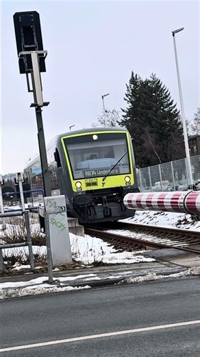 GERMANY TRAIN CROSSING 🚆 | Cinematic Zoom | Real-Time Departure