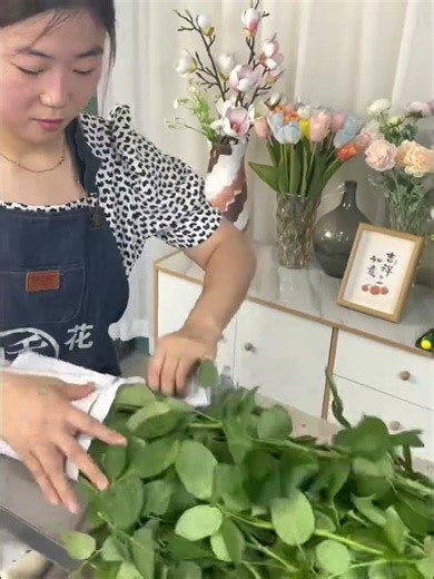 Modern Rose Processing Machine | Automatic Thorn Removal, Leaf Stripping & Stem Cutting