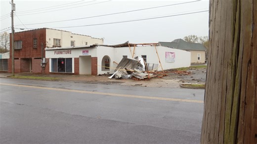 Severe storms roll through Upstate, snow expected in WNC