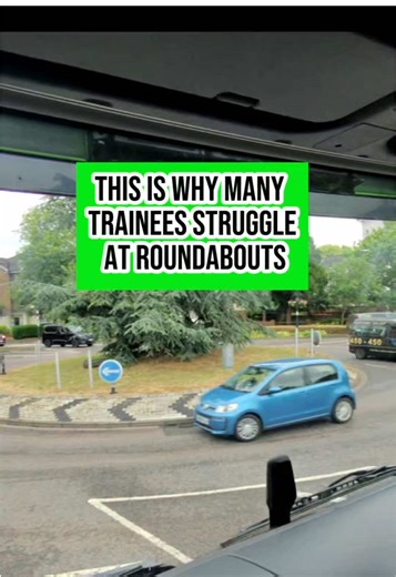 Two roundabout approaches. Two different problems. 🚛🔄 In the first one, the trainee drives too slowly. In the second, the speed is fine — but the full roundabout observation is missing, so they don’t enter even though they could. This is exactly what we fix during real HGV training: ✔ correct approach speed ✔ full-roundabout observation ✔ confident, safe decision-making If you’re preparing for your HGV test or looking for a professional HGV driving school, this is the kind of real-world coachi
