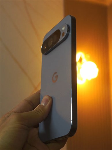 Bought a used Google Pixel 7 in 2026 thinking I was making a smart decision. Then I checked the battery health properly: 1000 charge cycles 💀 A lot of people only look at the battery percentage when buying used phones. Big mistake. Battery cycles tell the real story of how much life a phone has already lived. Then came the water incident. And yeah… IP68 seals degrade over time because of heat, pressure, drops, charging habits, and age. Especially on older used phones. The Pixel 7 itself still h