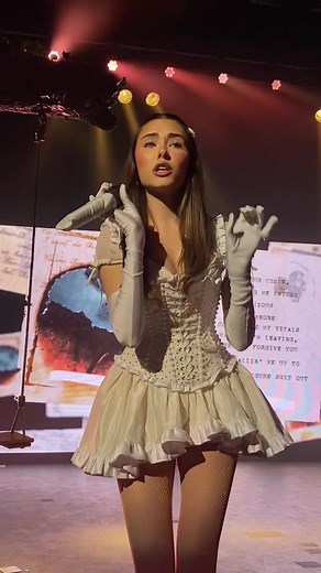 Madison Beer's Emotional Performance on Life Support Tour